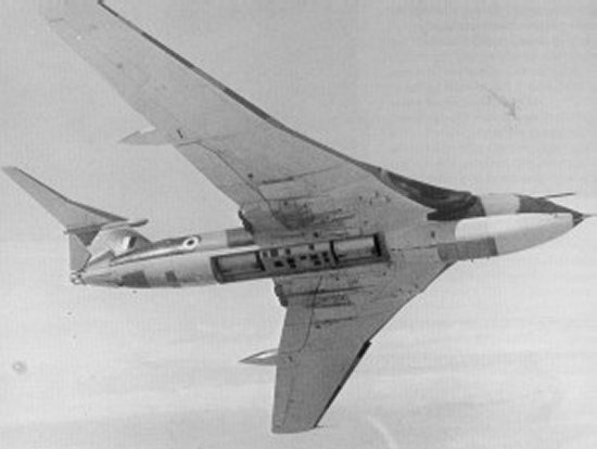 Handley-Page Victor showing its Kchemann carrots