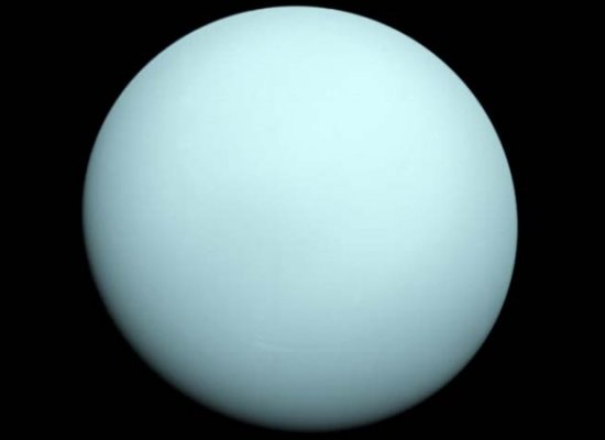 Photo of Uranus taken by Voyager 2