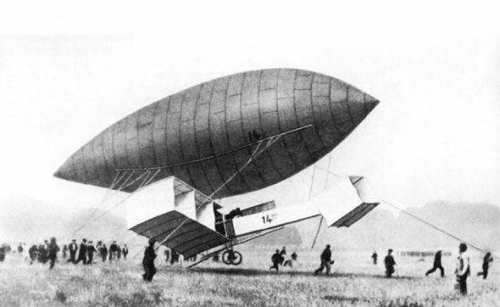 Flight testing of the suspended 14-bis