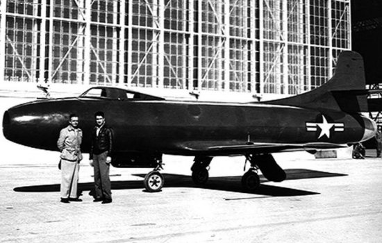 Pilots Gene May and Howard Lilly standing beside the D-558-1 Skystreak