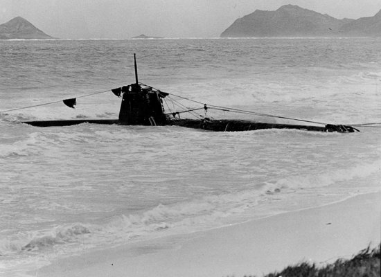 Midget submarine HA-19 ashore on Oahu