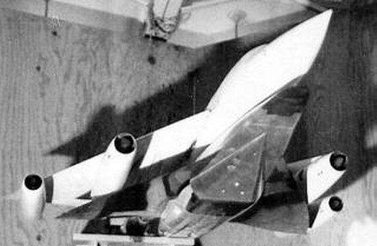 Model of the Fish parasite beneath its B-58B launch aircraft