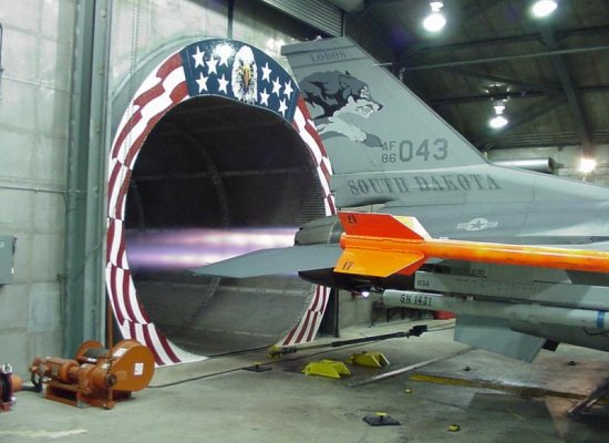 Tailhook being used to hold an F-16 in place during an engine test