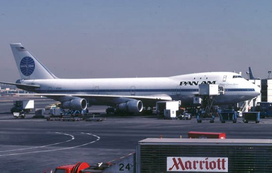 Boeing 747 photographed before it was damaged by a bomb during Pan Am 830 in 1982