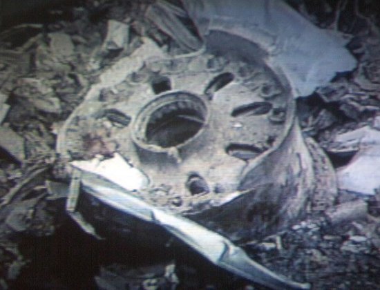 Close-up view of the Pentagon landing gear wheel