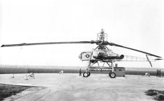 Massive rotor of the Hughes XH-17 Sky Crane