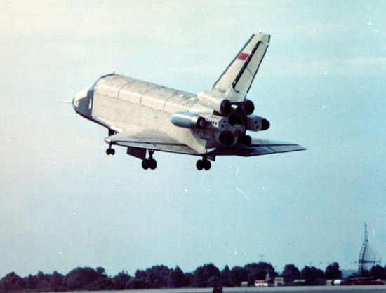 Analog Buran showing its four jet engines during a flight test
