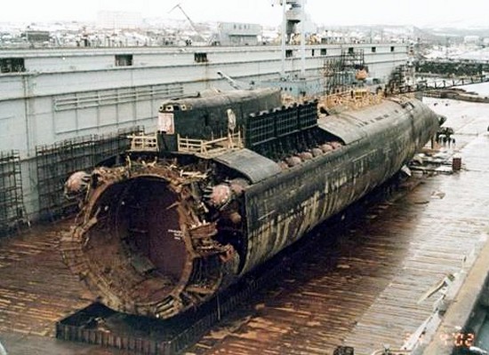 Wreckage of the Kursk after the submarine was raised